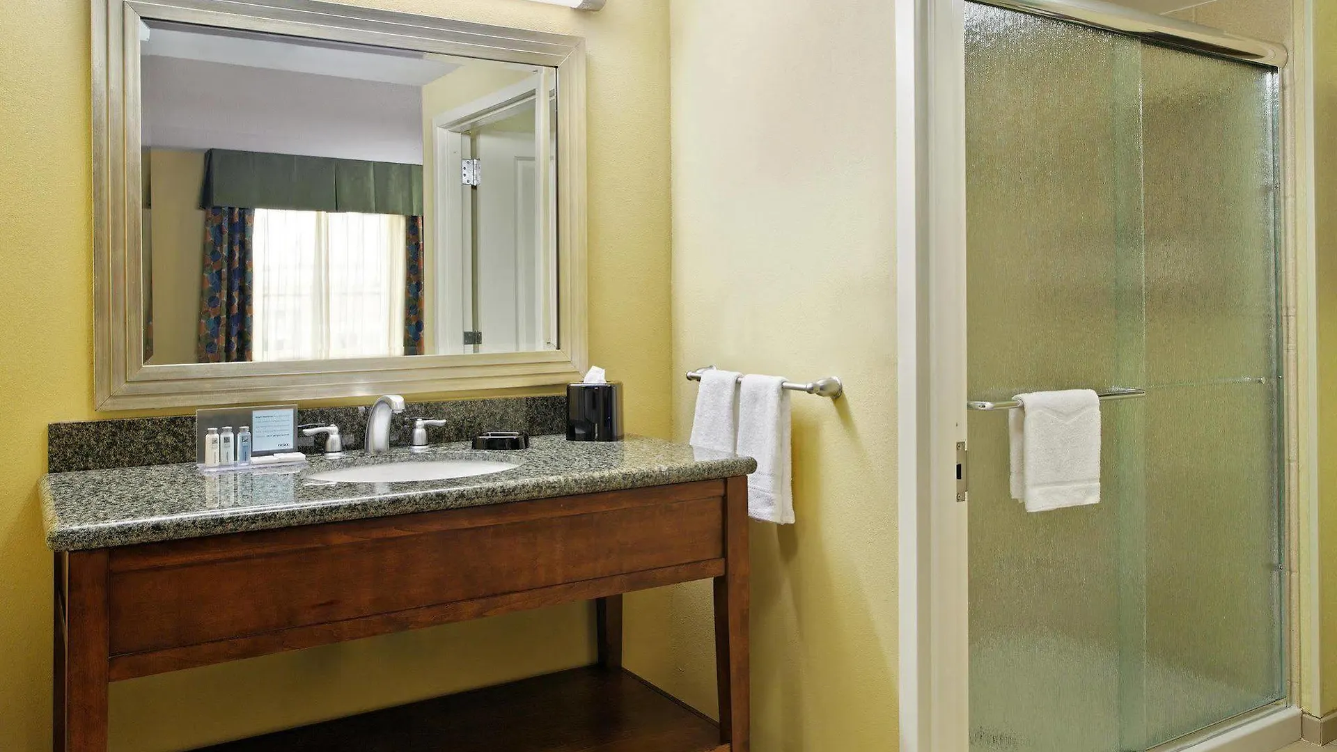 *** Hotel Hampton Inn & Suites Orlando Airport At Gateway Village Stati Uniti
